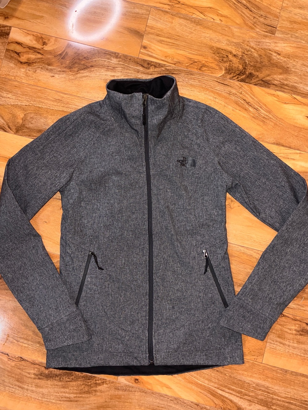 North Face Women’s Apex Byder Softshell jacket, dark grey heather- size XS